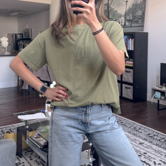Olive Green tee - Picture 1 of 3